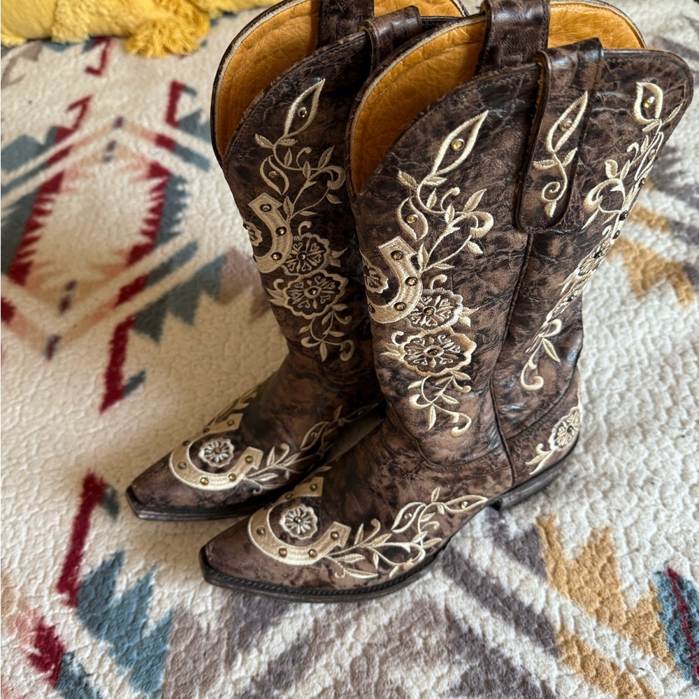 Old Gringo Chocolate Cowboy Boots